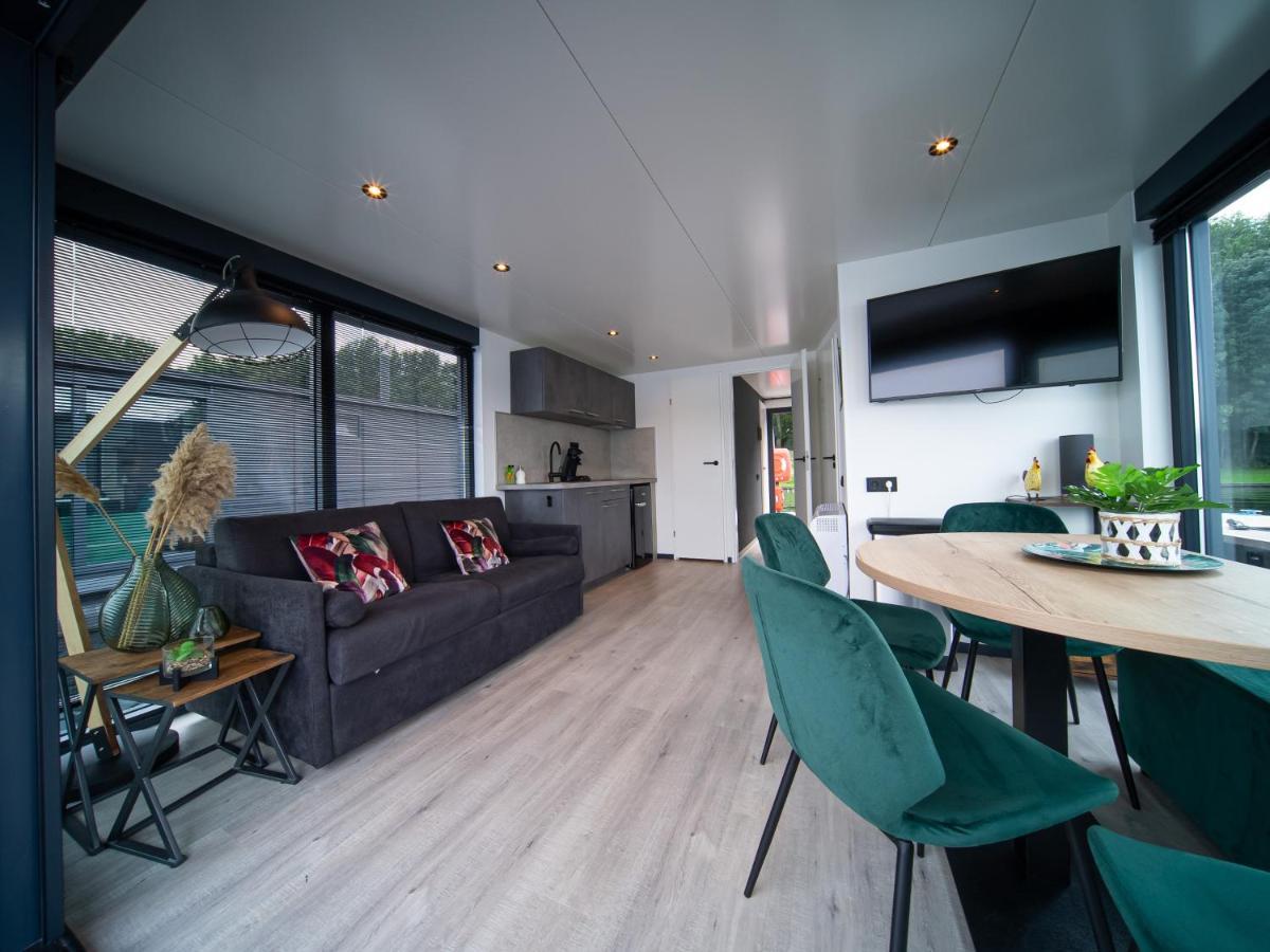 Middelaar Houseboat Mookerplas المظهر الخارجي الصورة